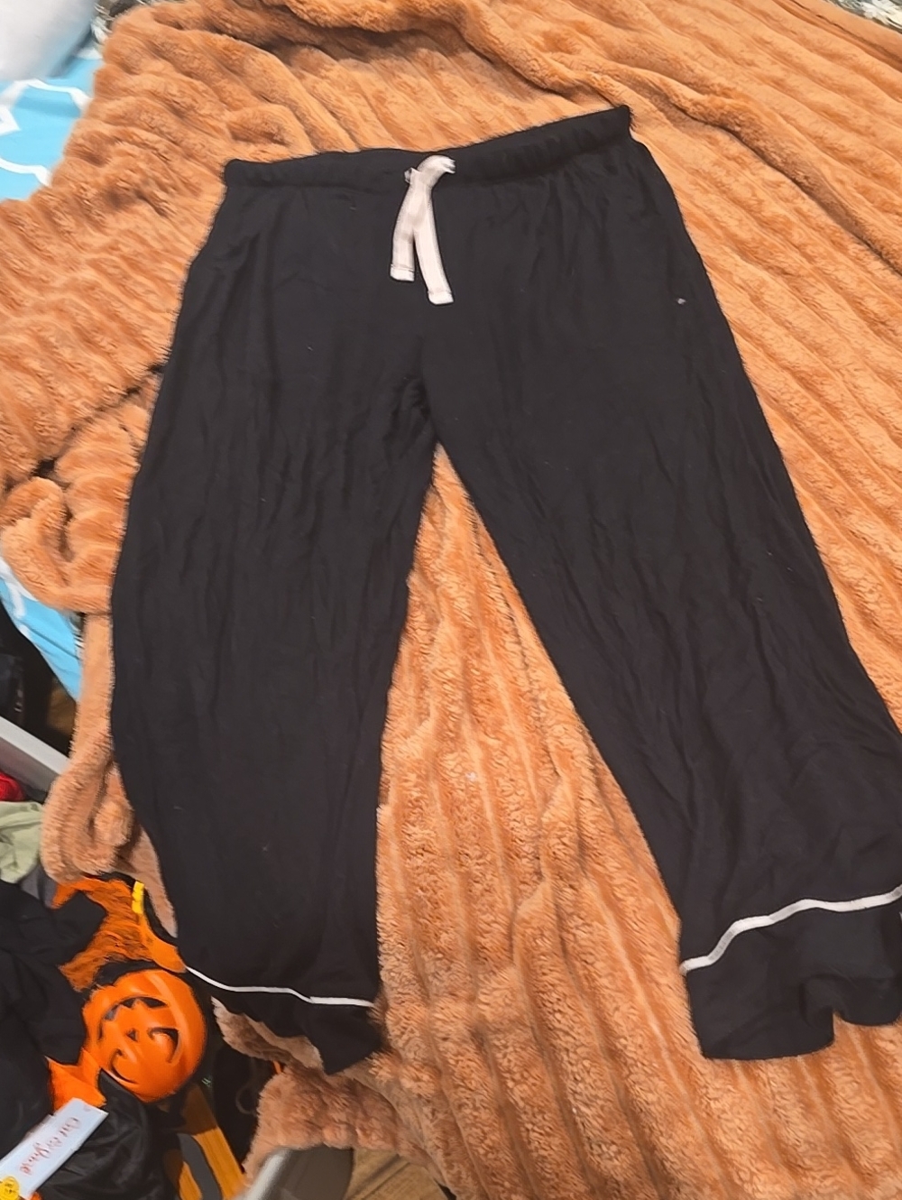 ❤️5/$25 Like New Stars Above Cropped Pajama Pants